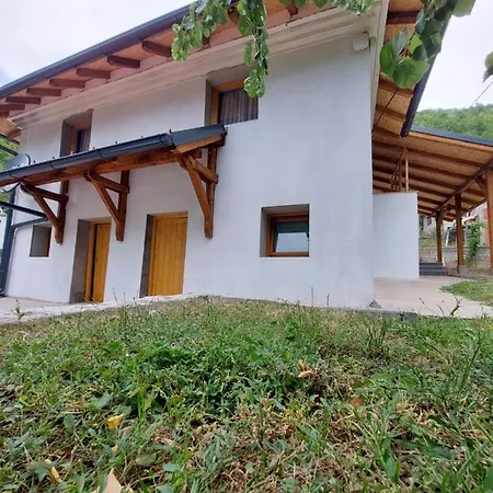 Holiday home Udahni Prirodu