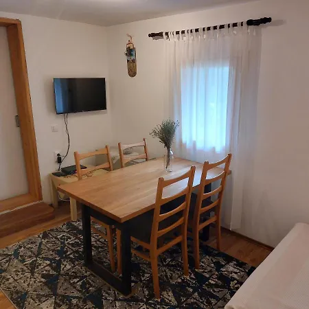 Udahni Prirodu Holiday home *